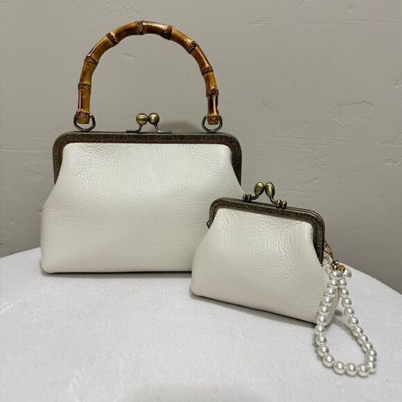 Vintage Handsewn Genuine Pebble Leather Kisslock Wallet/Wristlet/Coin purse - Picture 11 of 11